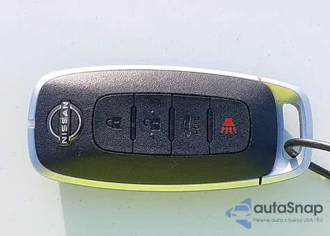 2025 Nissan Versa 1.6 Sv z USA, uszkodzony, nr VIN 3N1CN8EV2SL840467